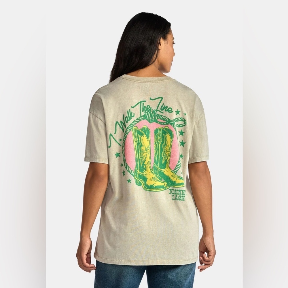 Johnny Cash Juniors L Sand Cowboy Graphic Tee Mineral Wash Country Music NWT - Picture 3 of 5